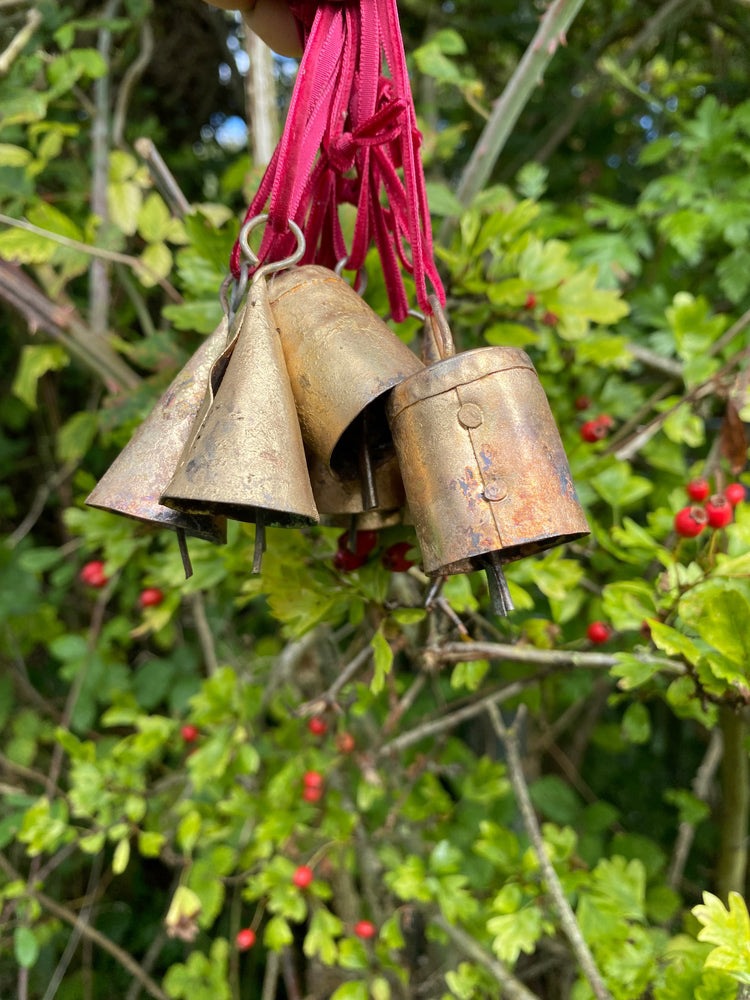 Recycled Iron Mini Cow Bell Decoration