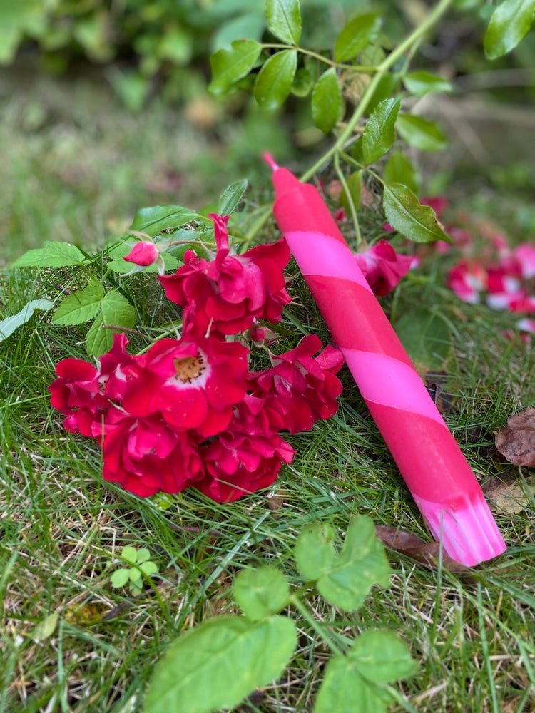 Pink and Red Helter Skelter Candle